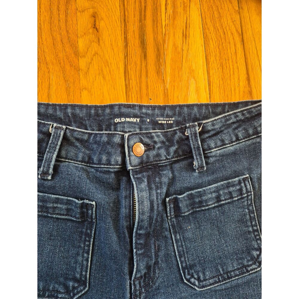 Old Navy Extra High-Waisted Straight Leg Patch Pocket Jeans Blue Denim 6 - Picture 3 of 13